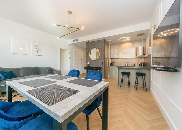 아파트 Pomorskie Bernadowska Gold 그디니아